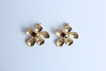 Arete de flor líneas