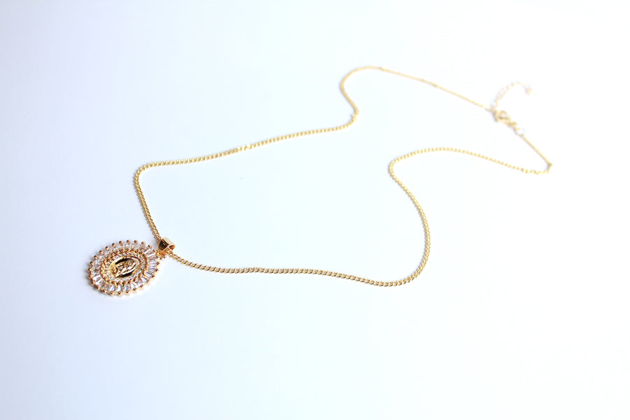 Collar virgen guadalupe zirconias