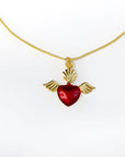 Collar Corazón Rojo con Alas Doradas