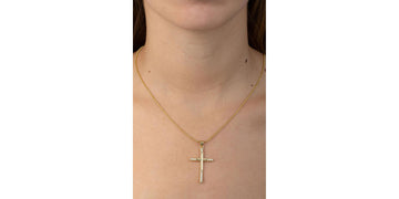 Collar Cruz Dorada Con Zirconias Blancas