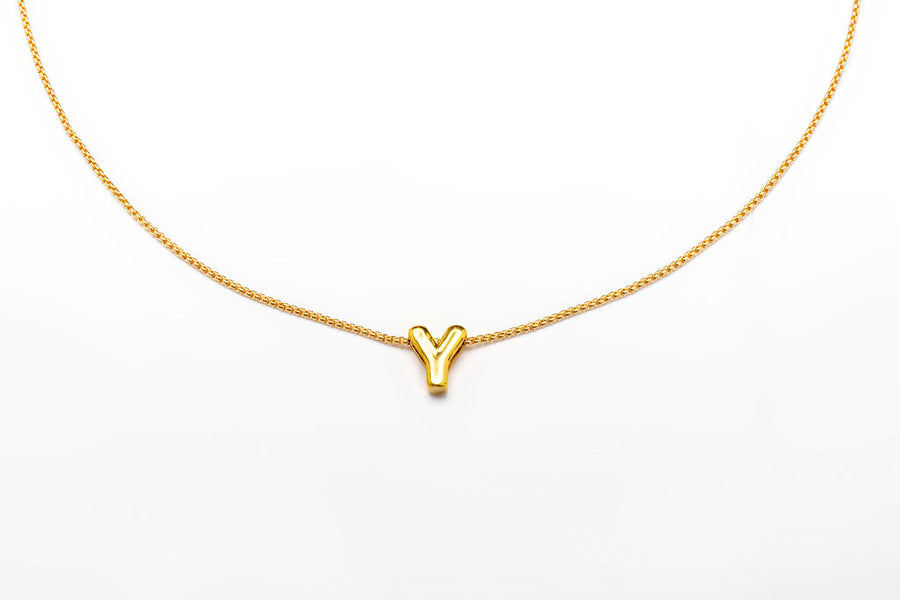 Collar inicial doradas
