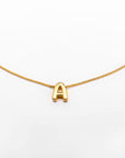 Collar inicial doradas