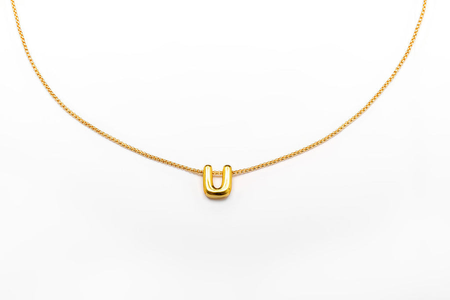 Collar inicial doradas