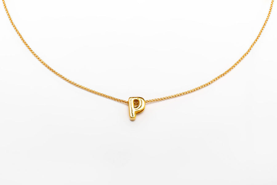 Collar inicial doradas