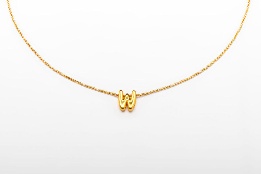 Collar inicial doradas