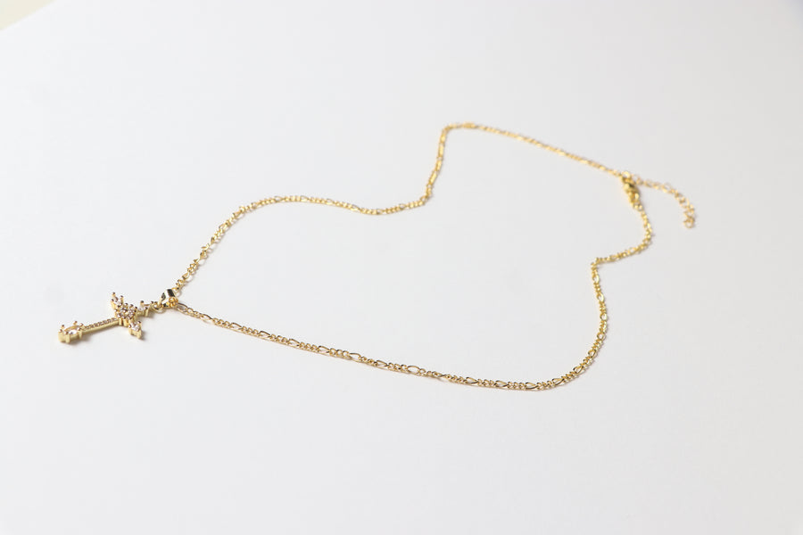 Collar Cruz con Zirconia en Punta