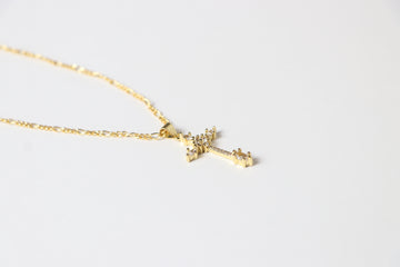 Collar Cruz con Zirconia en Punta