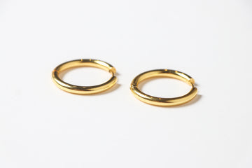 Arracada Dorada Delgada