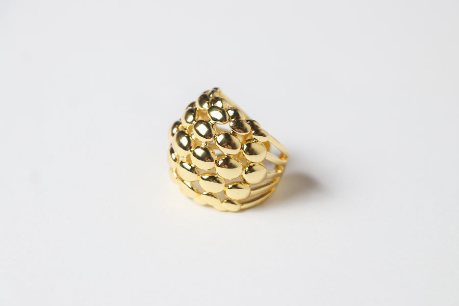 Anillo Dorado Textura Circular