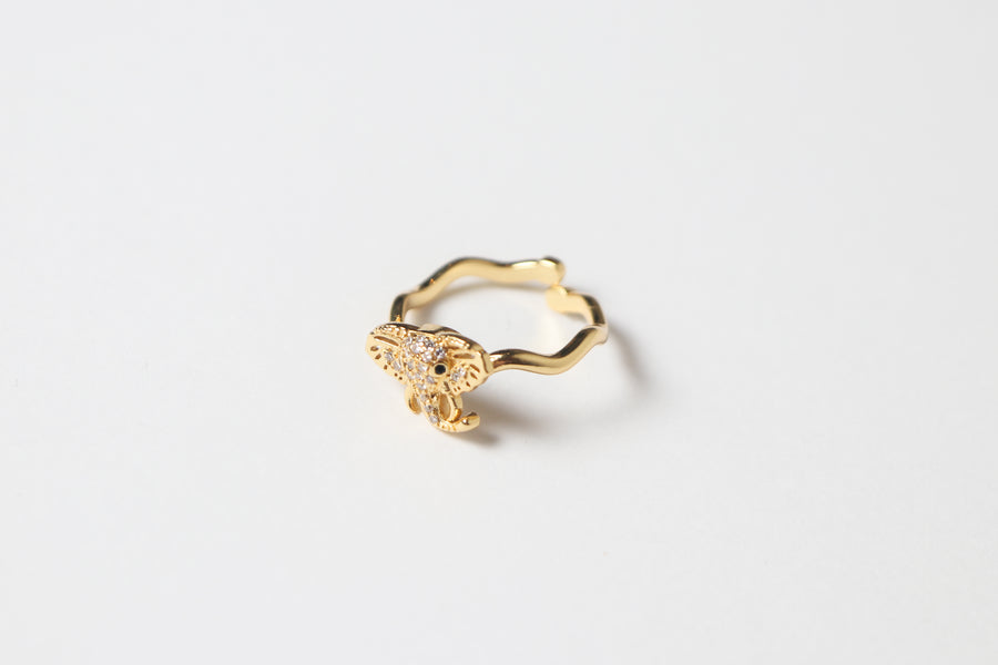 Anillo Elefante Dorado con Zirconia