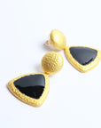 Aretes Triángulos Negros